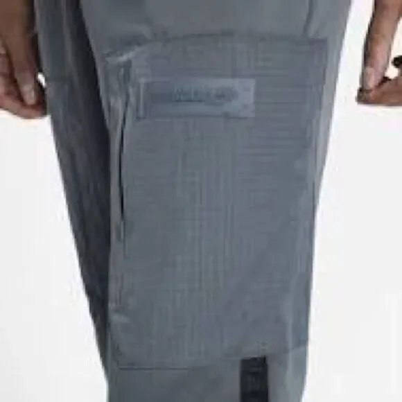 Mens Nike Air Max Sportswear Pants DC2555 068 Grey/Black Size small